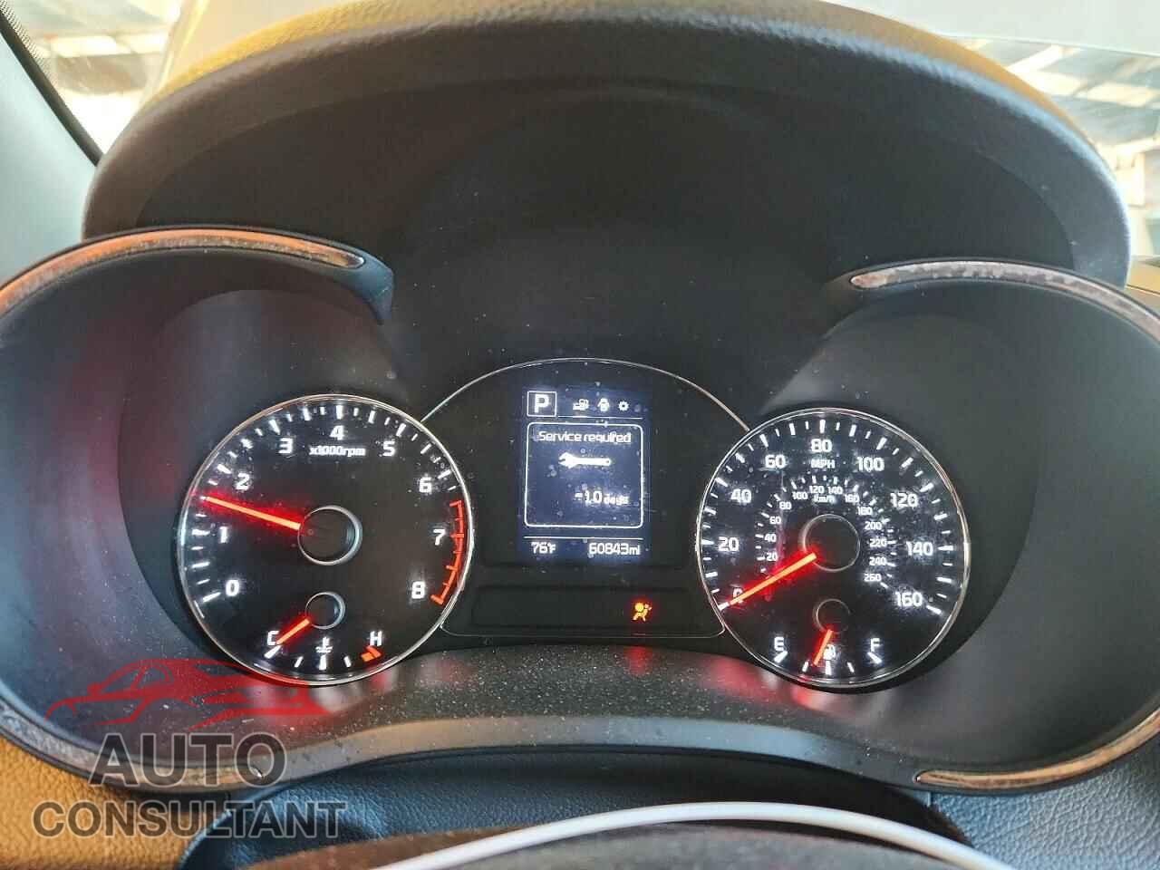 KIA FORTE 2017 - 3KPFL4A70HE039453