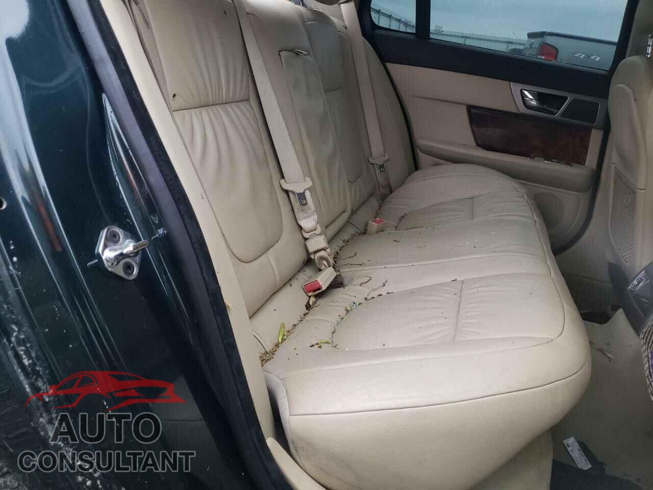 JAGUAR XF 2011 - SAJWA0FB6BLS07060