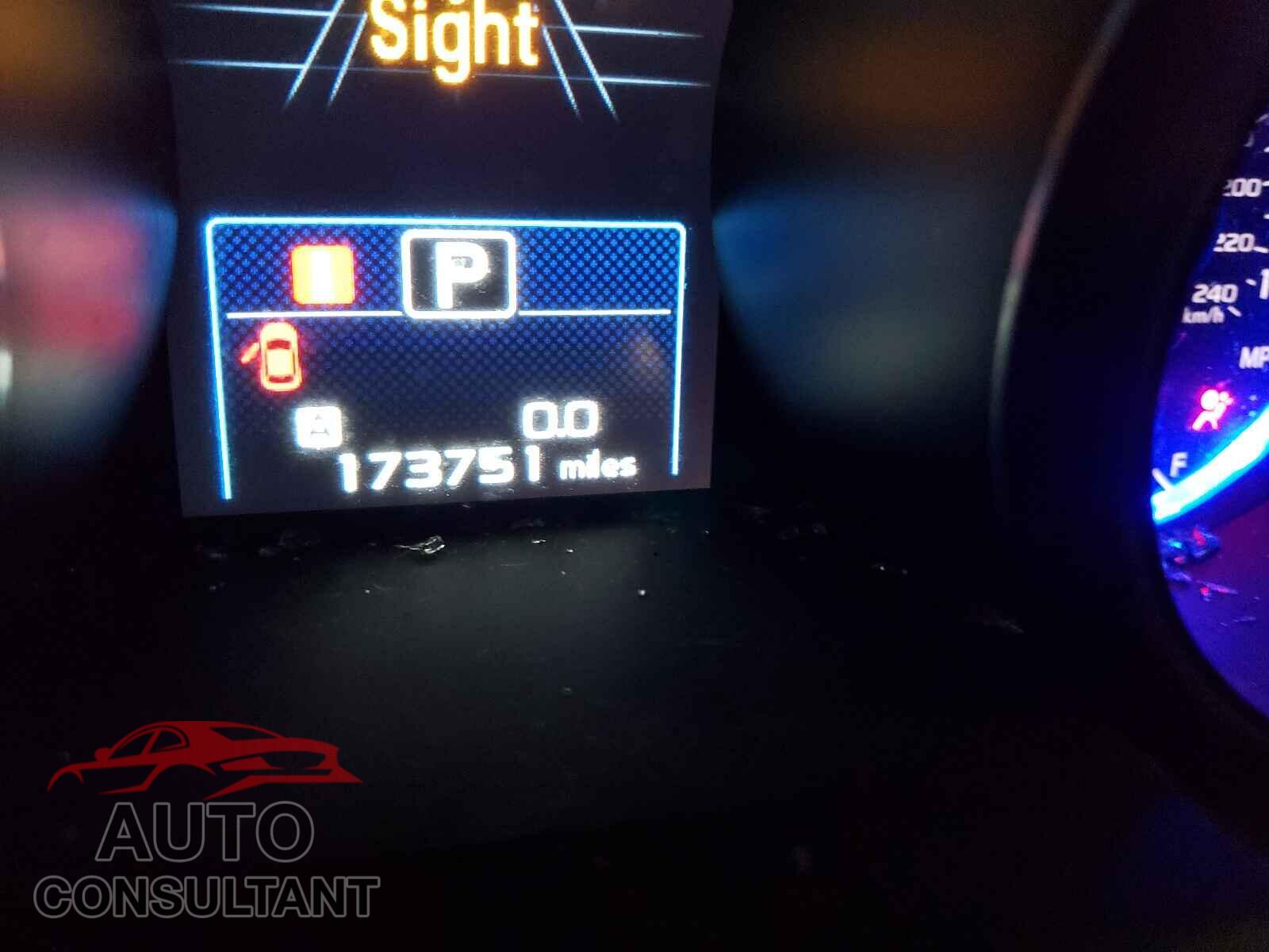 SUBARU LEGACY 2017 - 4S3BNAF6XH3011478