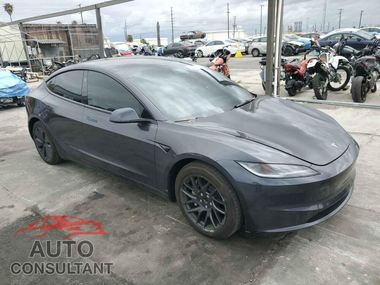 TESLA MODEL 3 2024 - 5YJ3E1EA1RF743321