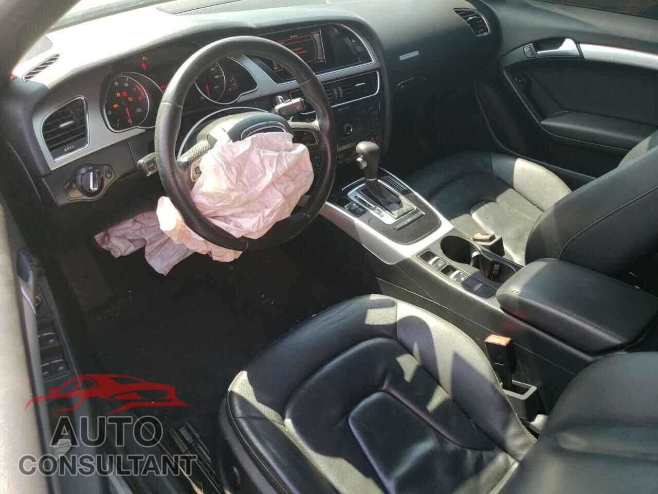 AUDI A5 2012 - WAULFAFH1CN008286