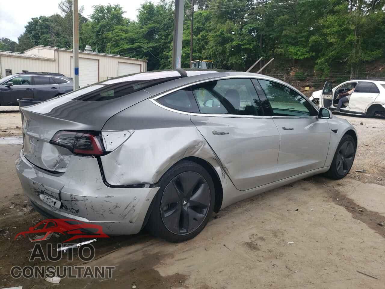 TESLA MODEL 3 2018 - 5YJ3E1EA4JF040364