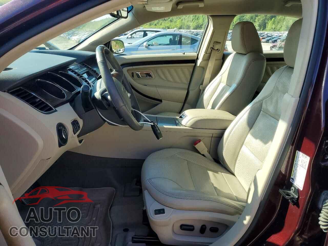 FORD TAURUS 2011 - 1FAHP2FW2BG174464
