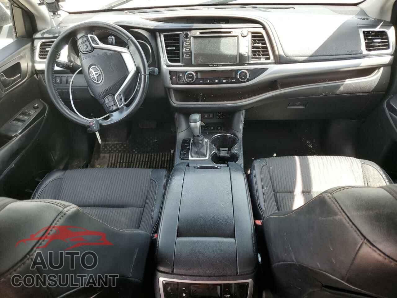 TOYOTA HIGHLANDER 2017 - 5TDBZRFH2HS435448