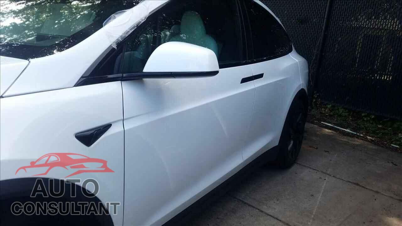 TESLA MODEL X 2022 - 7SAXCDE51NF342392