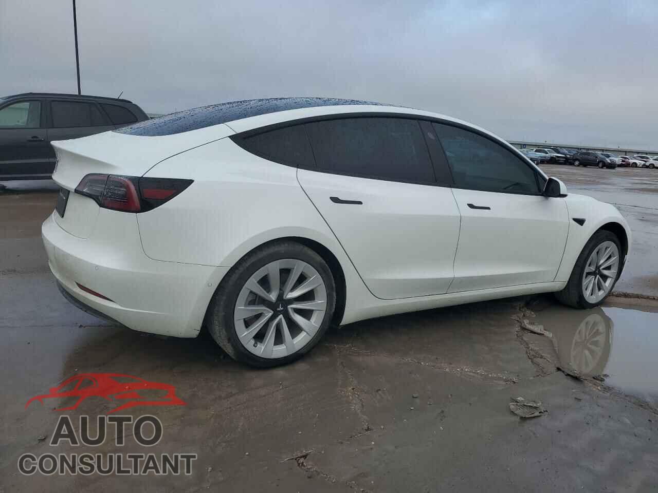 TESLA MODEL 3 2022 - 5YJ3E1EA3NF208212