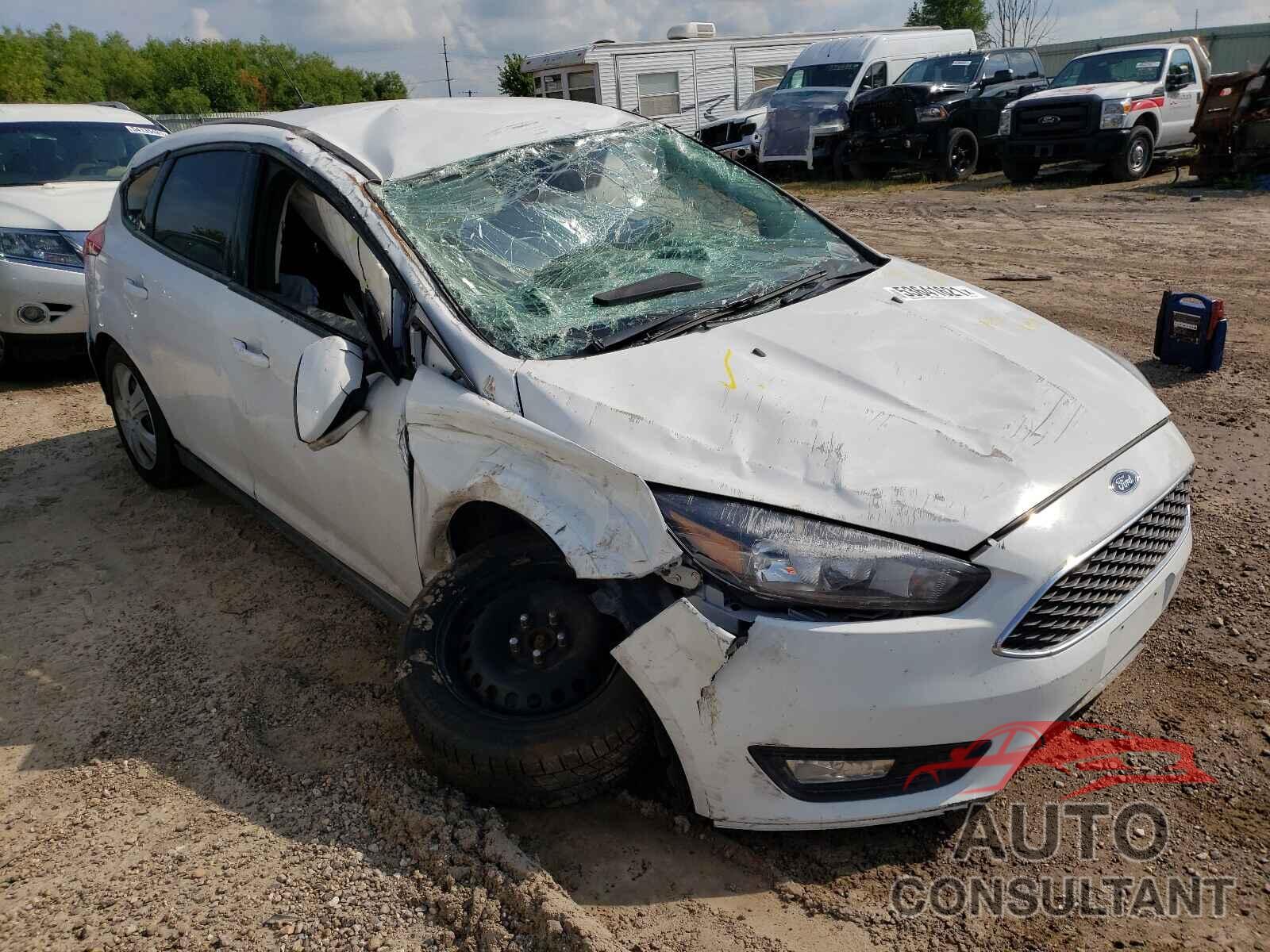 FORD FOCUS 2016 - 1FADP3K24GL214551
