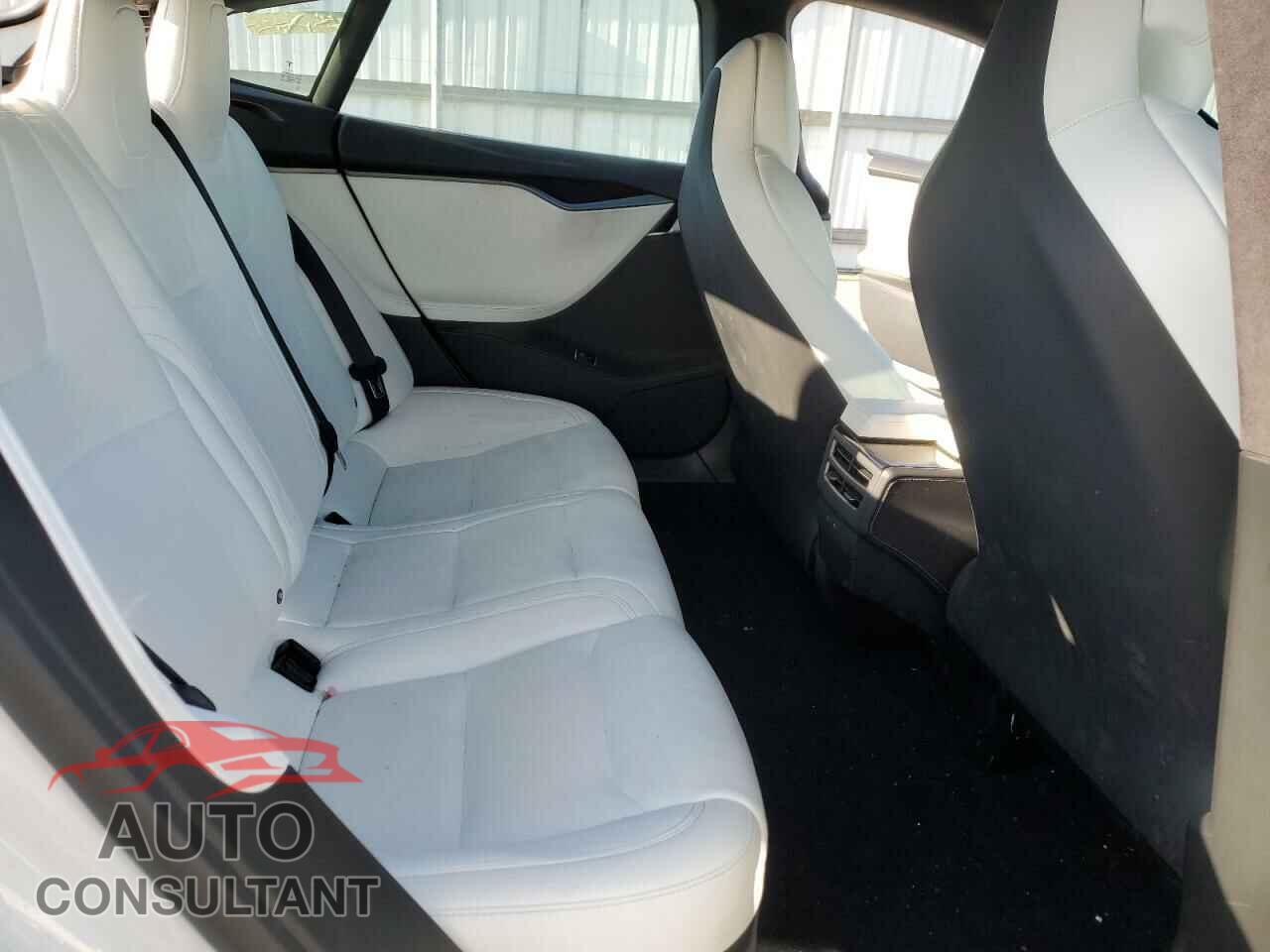 TESLA MODEL S 2019 - 5YJSA1E27KF308860