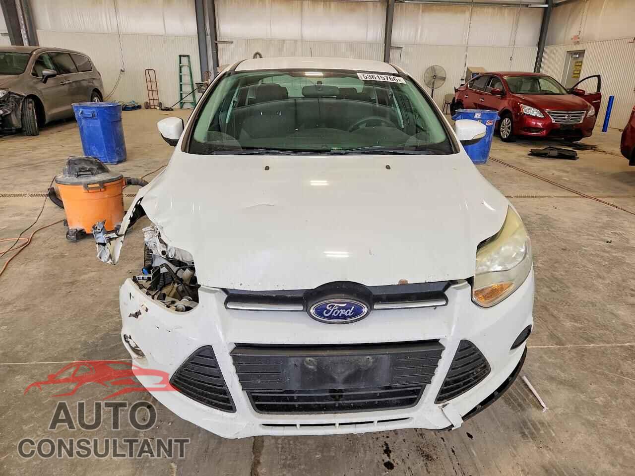 FORD FOCUS 2014 - 1FADP3F20EL432073