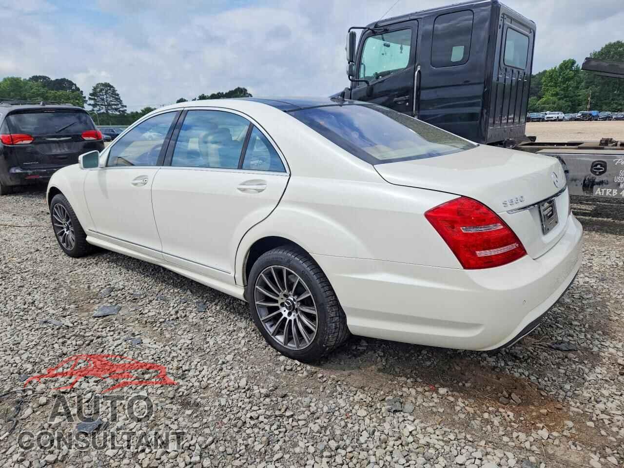 MERCEDES-BENZ S-CLASS 2011 - WDDNG7BB5BA368072