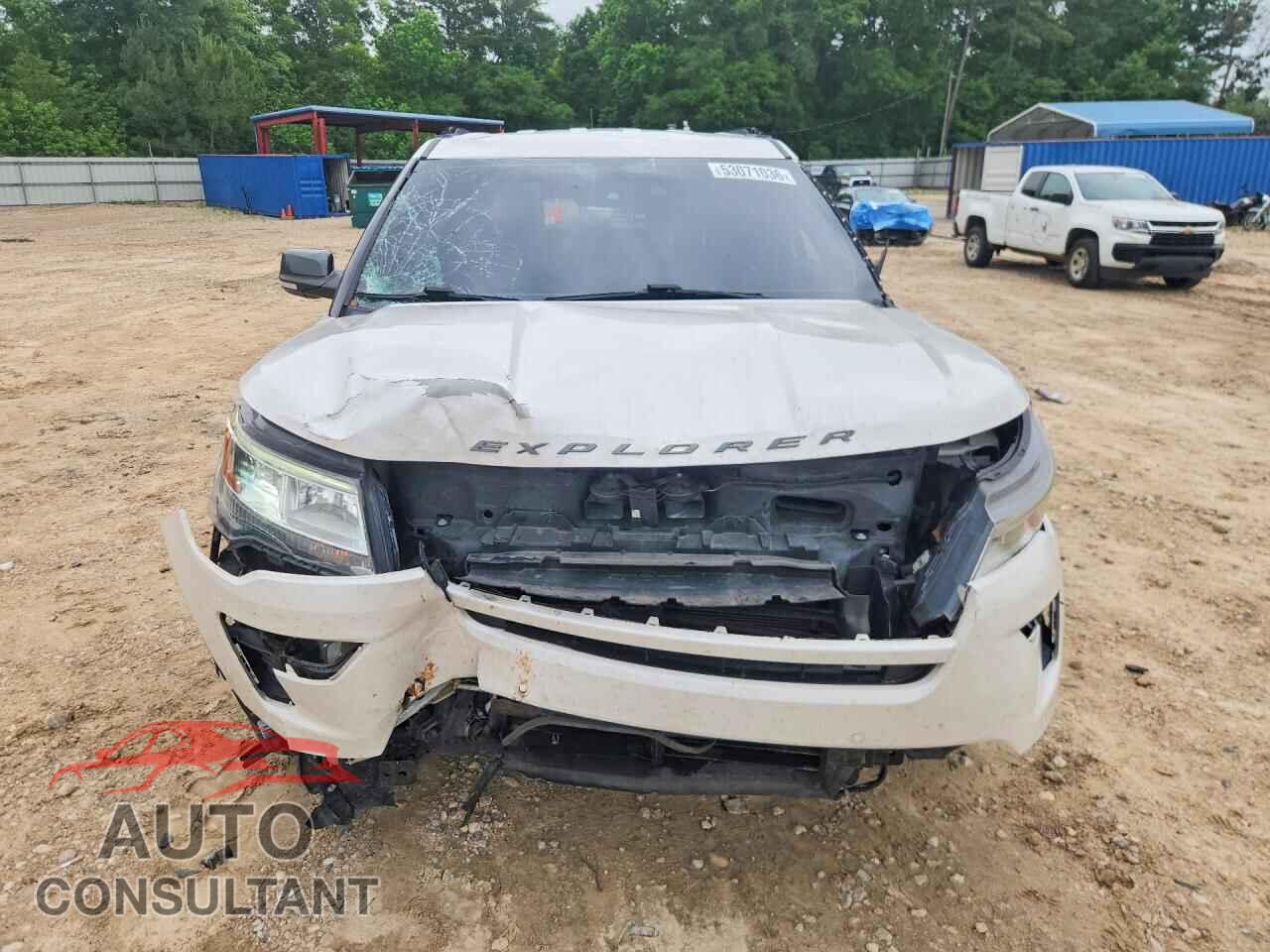 FORD EXPLORER 2018 - 1FM5K7D86JGB63412