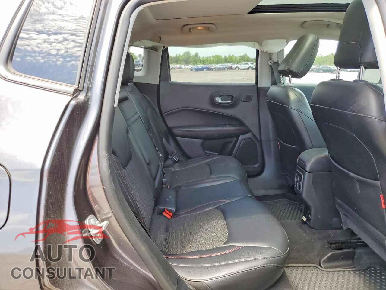 JEEP COMPASS 2017 - 3C4NJDDB8HT689497