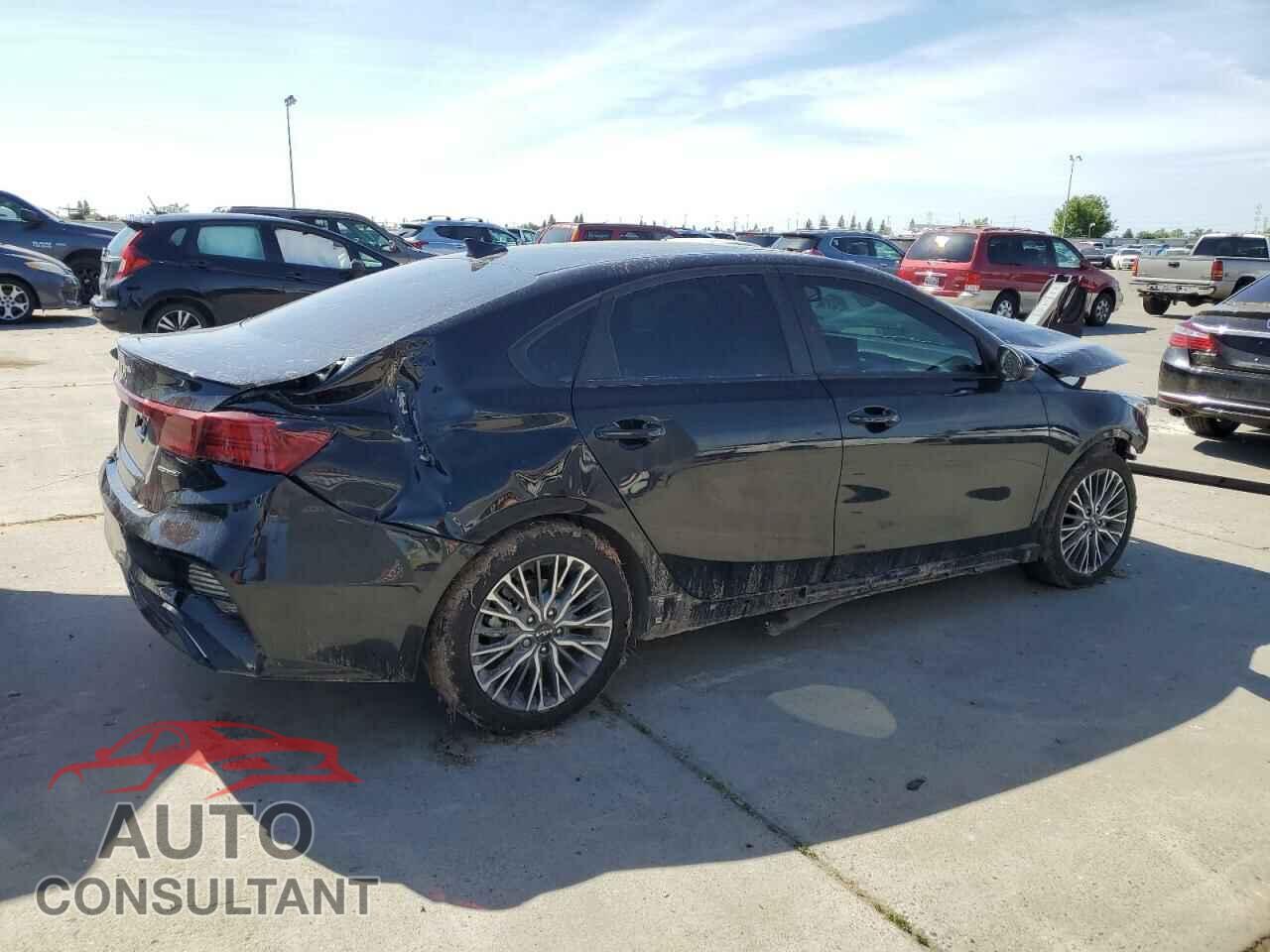 KIA FORTE 2023 - 3KPF54AD5PE601118