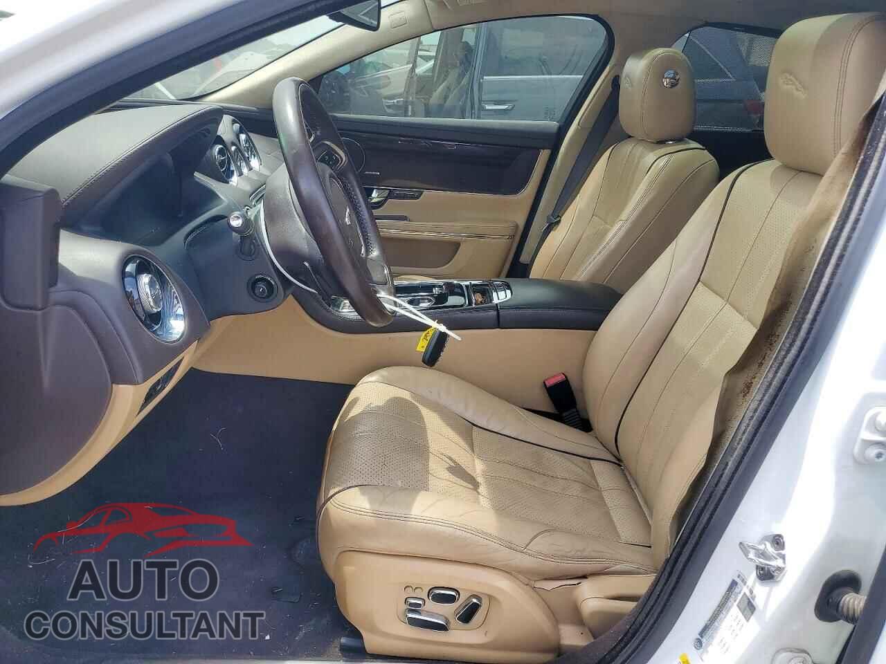 JAGUAR XJ 2013 - SAJWA2G10DLV53383
