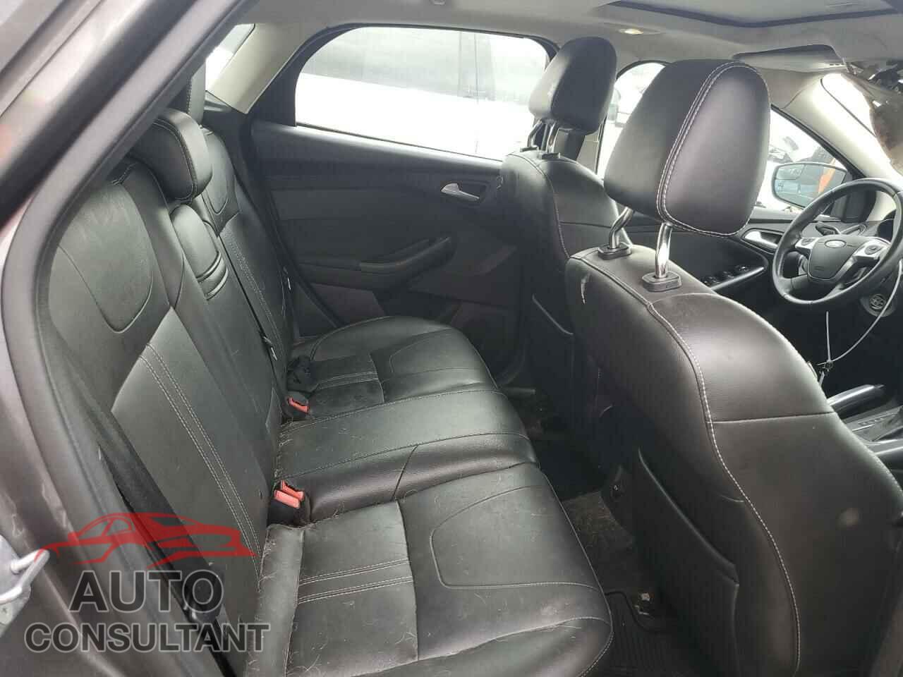 FORD FOCUS 2012 - 1FAHP3N26CL362563