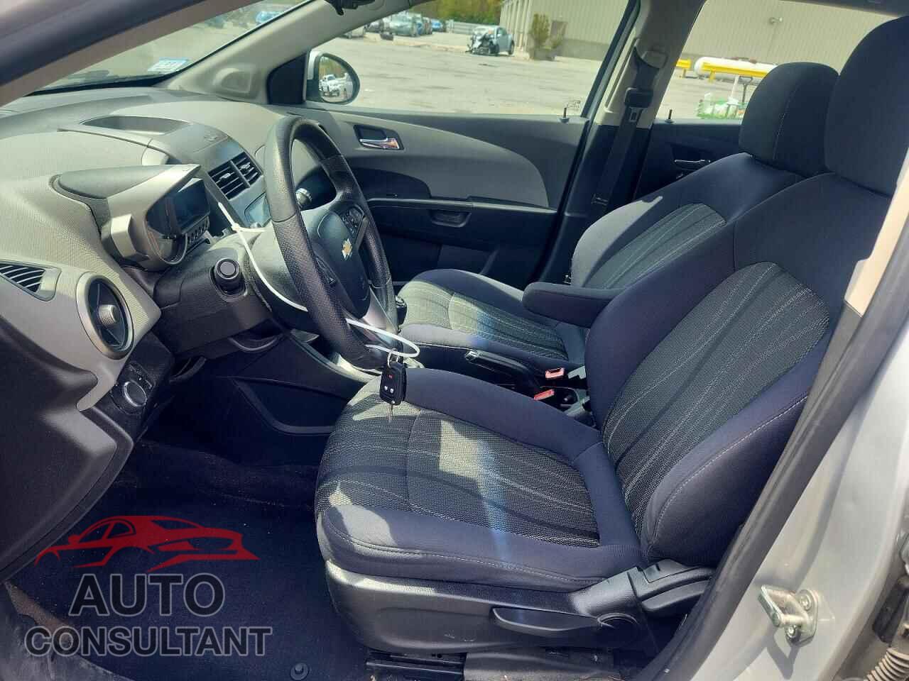 CHEVROLET SONIC 2012 - 1G1JD6SB9C4189585