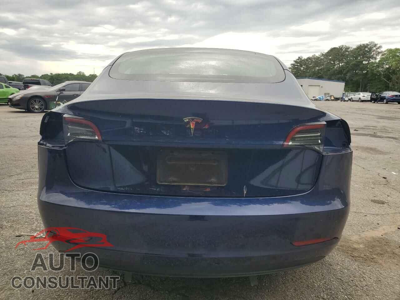 TESLA MODEL 3 2023 - 5YJ3E1EA5PF695318