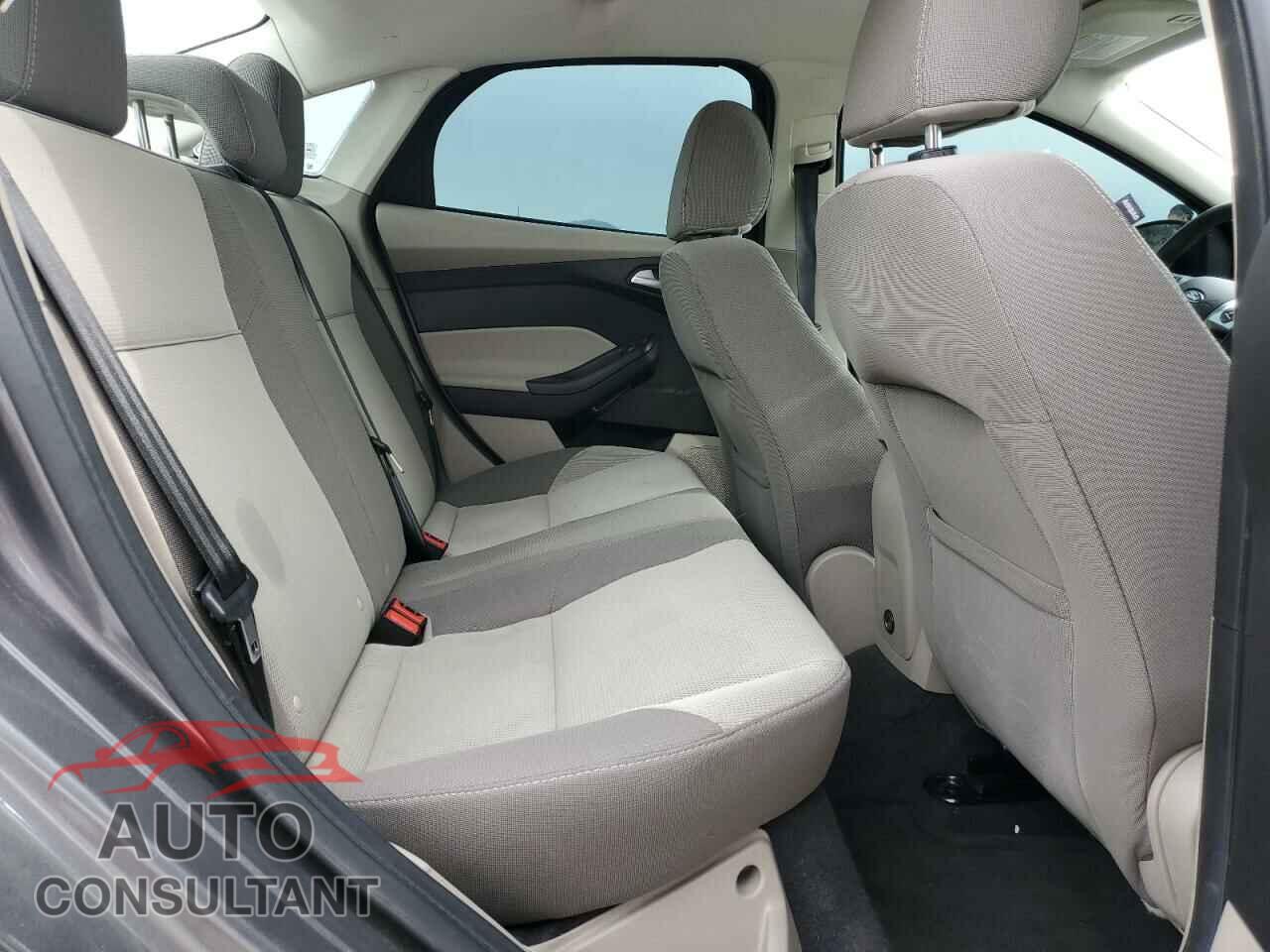 FORD FOCUS 2013 - 1FADP3F27DL271610