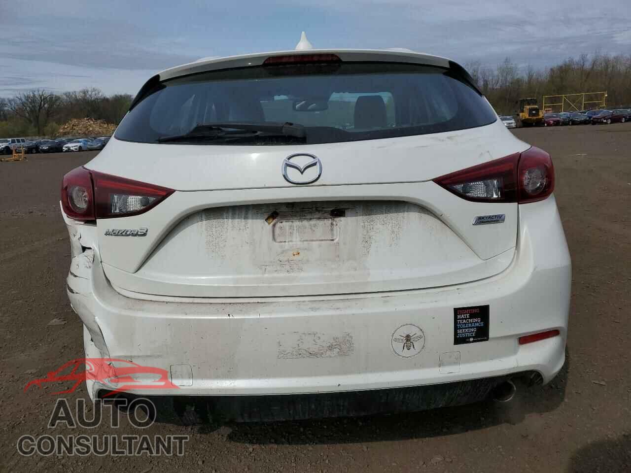MAZDA 3 2017 - JM1BN1M3XH1132760
