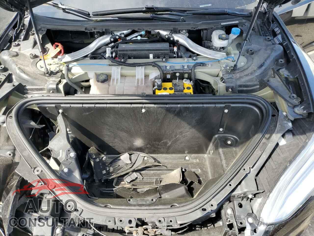 TESLA MODEL S 2018 - 5YJSA1E44JF272156