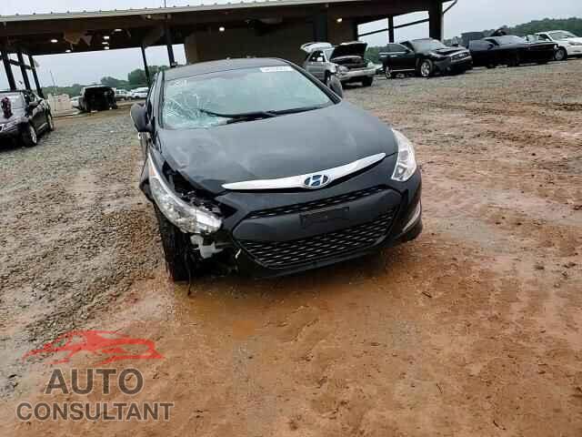 HYUNDAI SONATA 2015 - KMHEC4A43FA137700