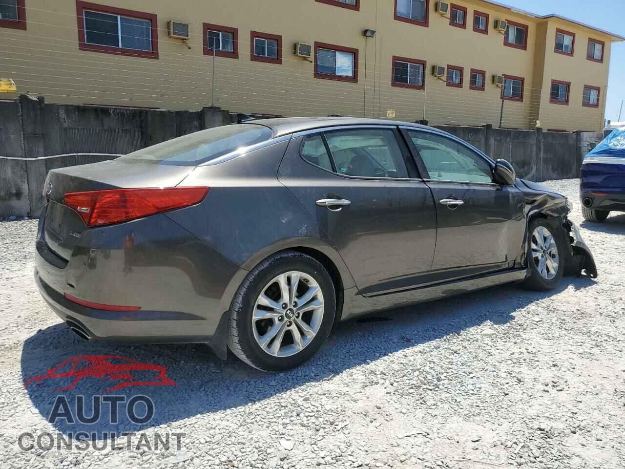 KIA OPTIMA 2011 - KNAGN4A79B5168225