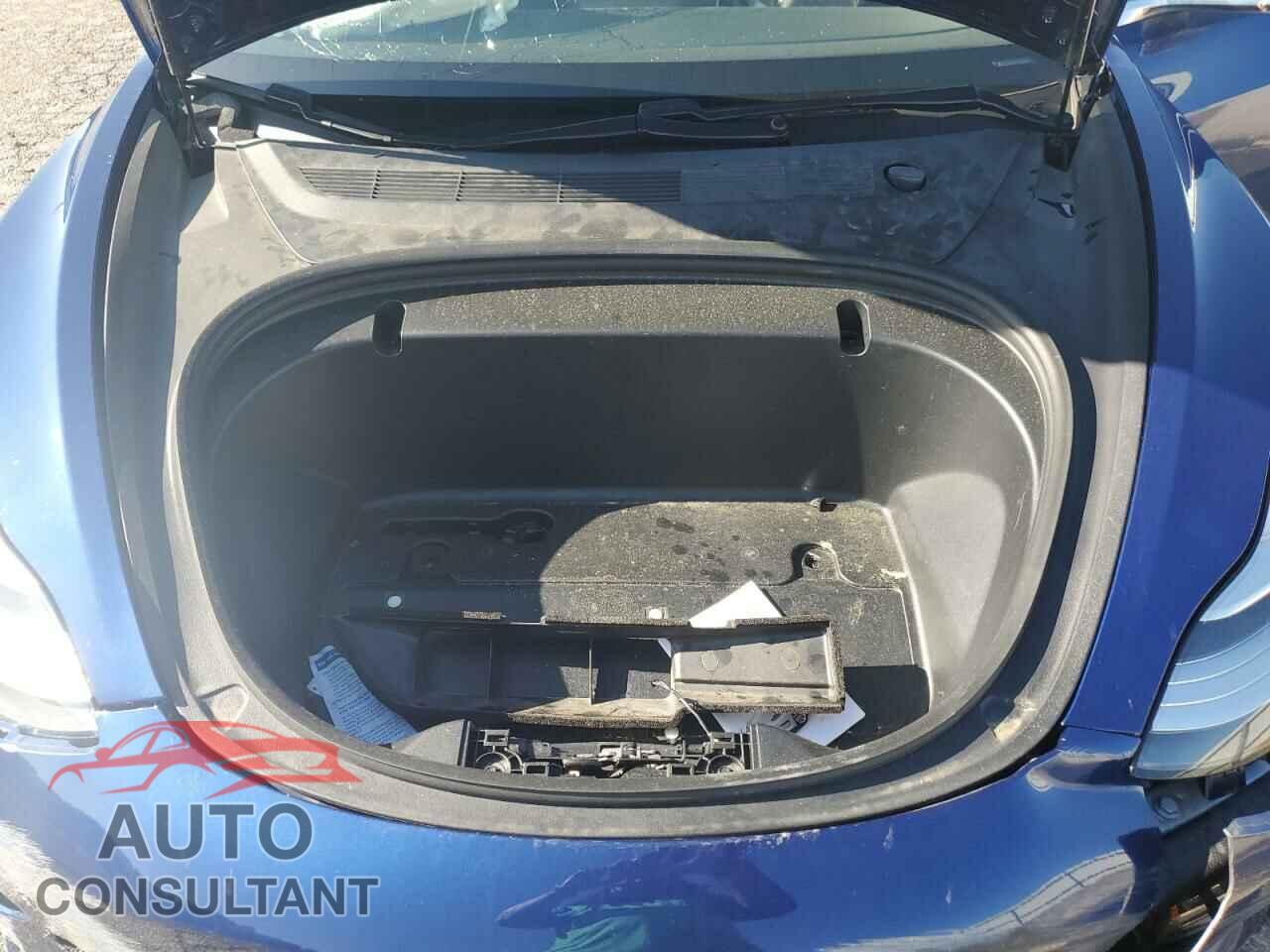 TESLA MODEL 3 2020 - 5YJ3E1EBXLF647669