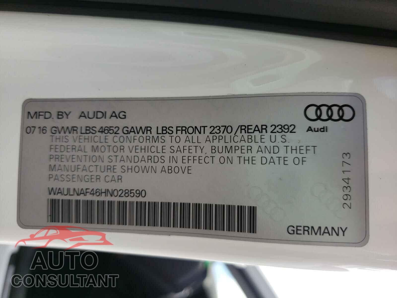 AUDI A4 2017 - WAULNAF46HN028590