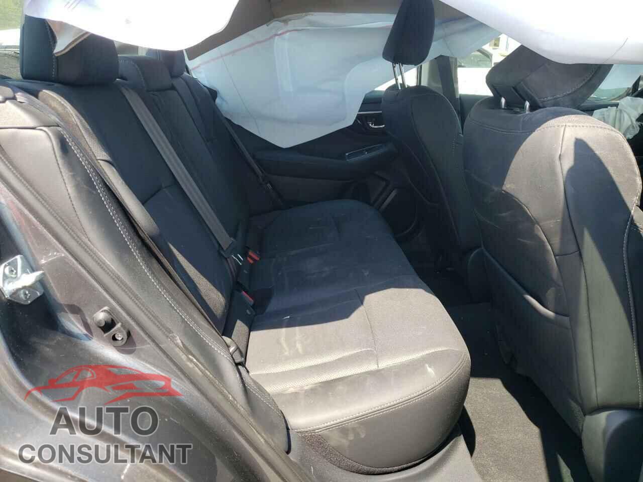SUBARU LEGACY 2022 - 4S3BWGN69N3010464