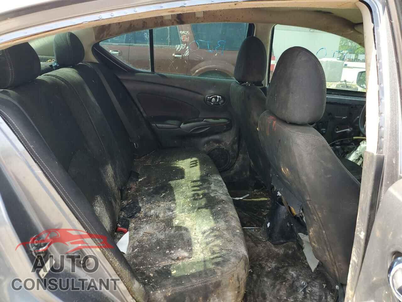 NISSAN VERSA 2019 - 3N1CN7AP3KL822576