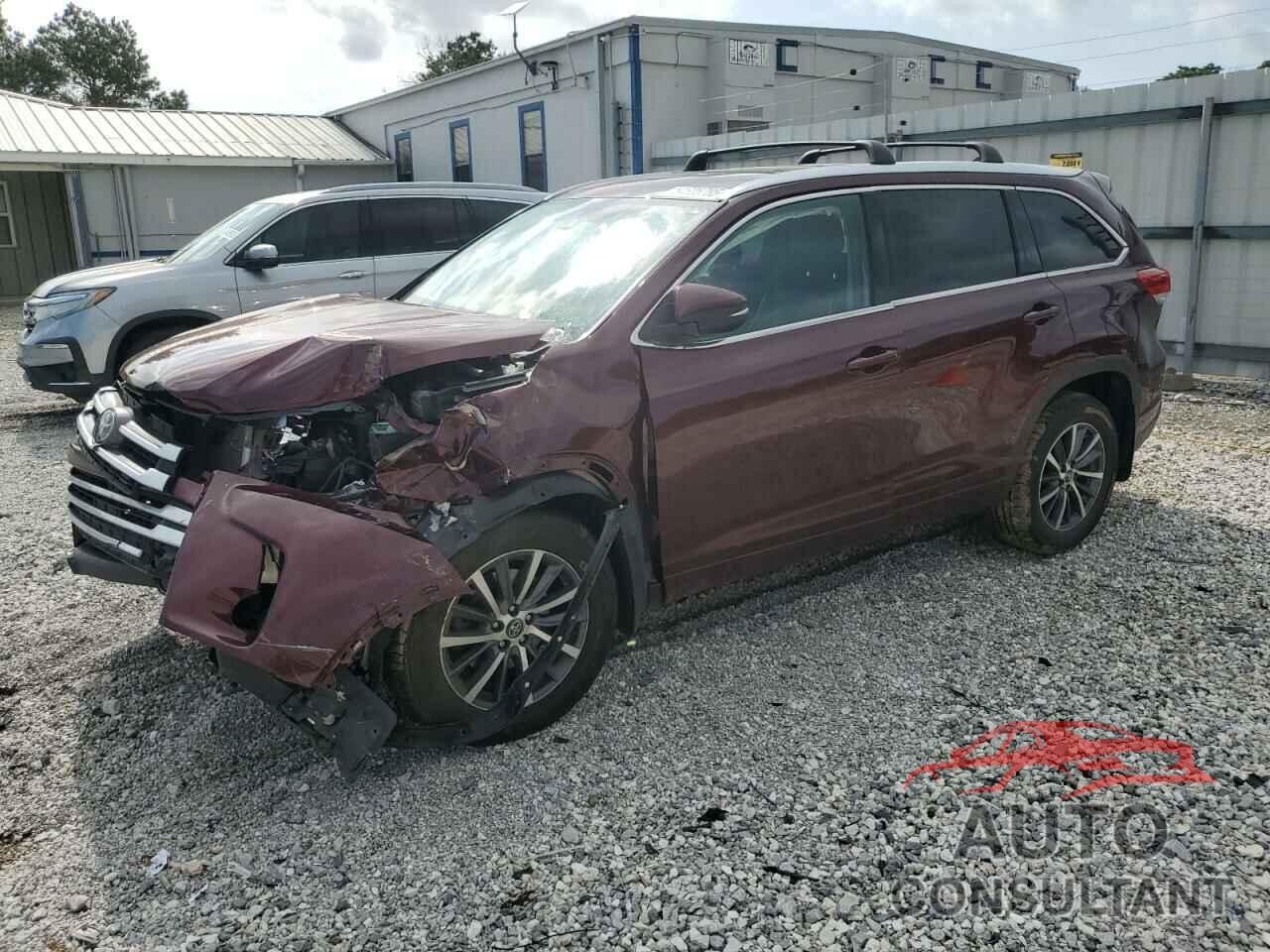 TOYOTA HIGHLANDER 2018 - 5TDJZRFH4JS865046
