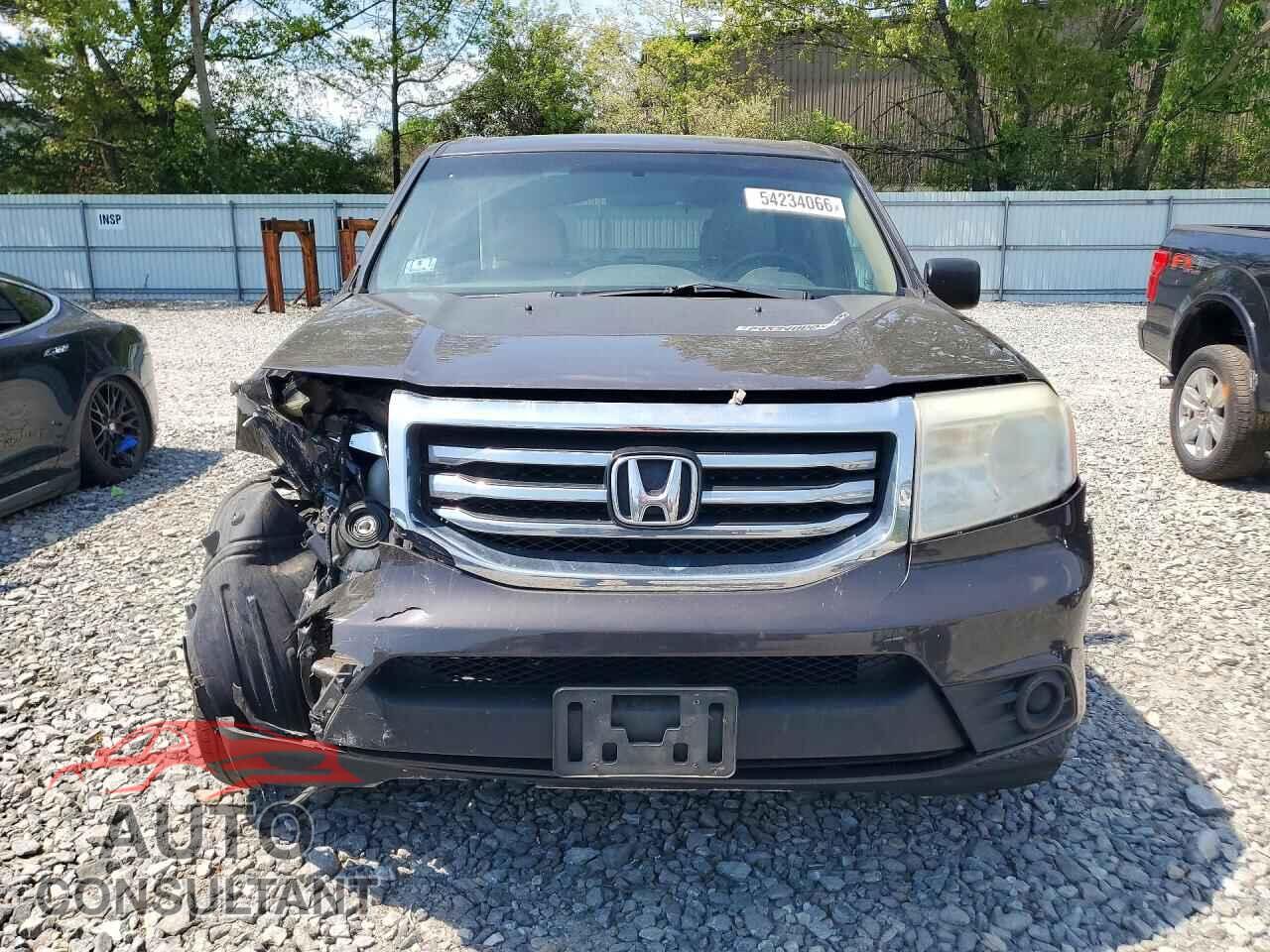 HONDA PILOT 2015 - 5FNYF4H28FB003401