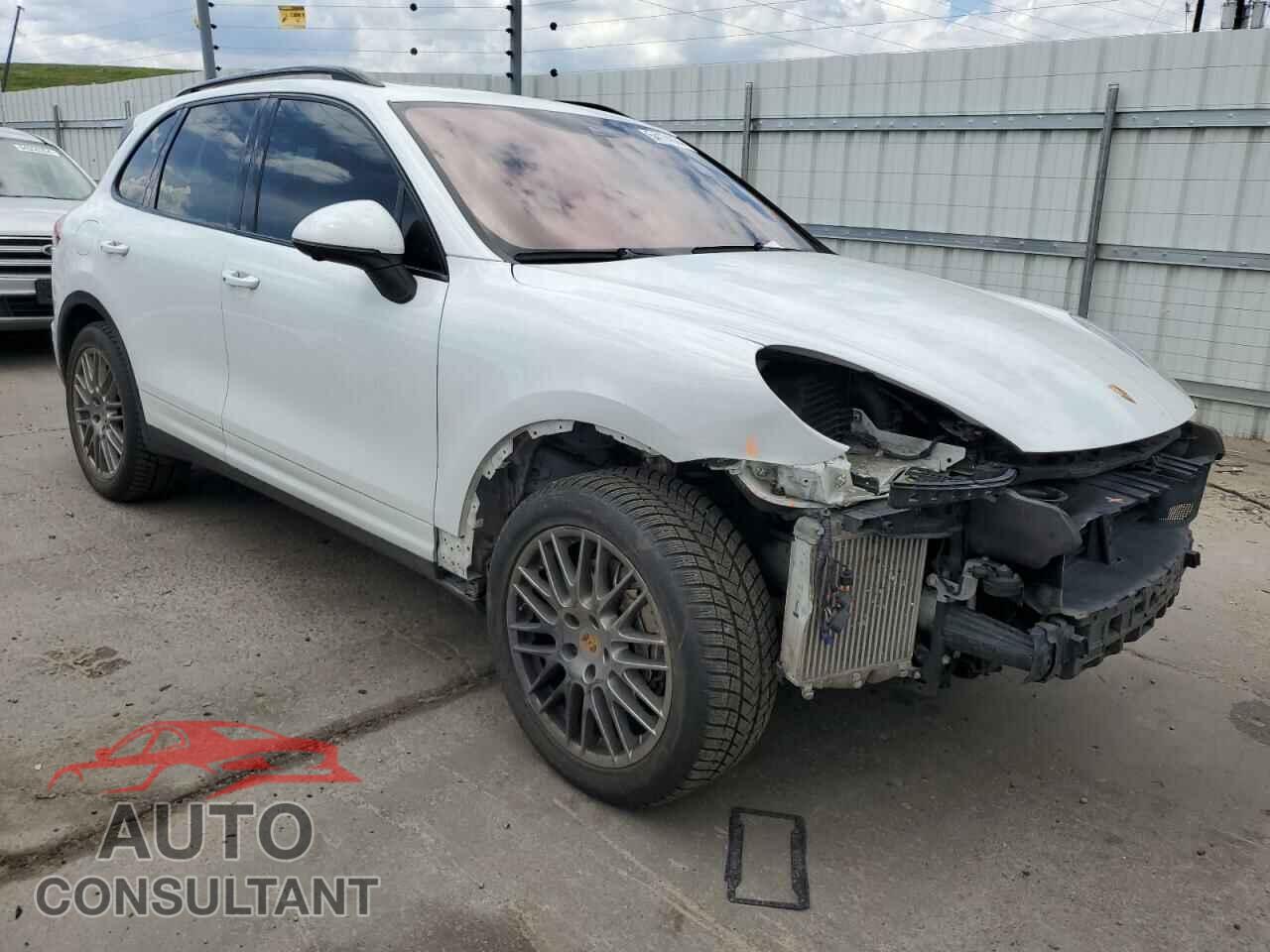 PORSCHE CAYENNE 2016 - WP1AB2A2XGLA93689