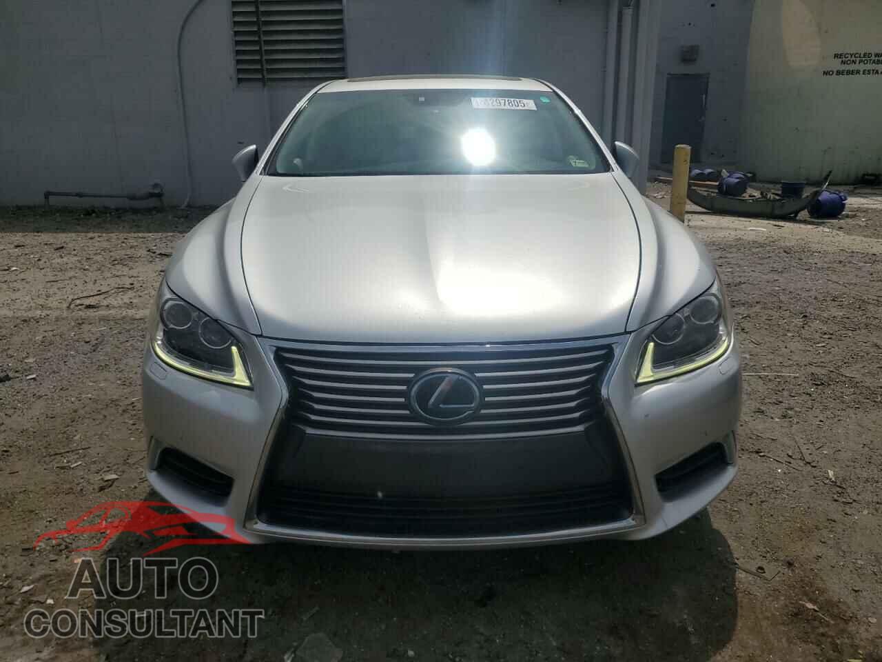 LEXUS LS460 2017 - JTHBL5EF7H5143941