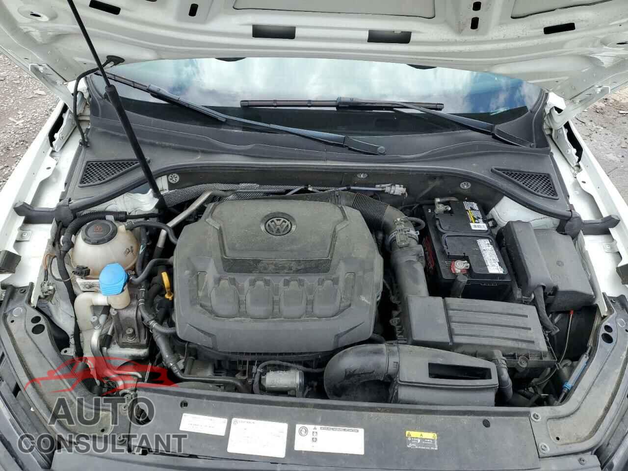 VOLKSWAGEN PASSAT 2019 - 1VWMA7A38KC001119
