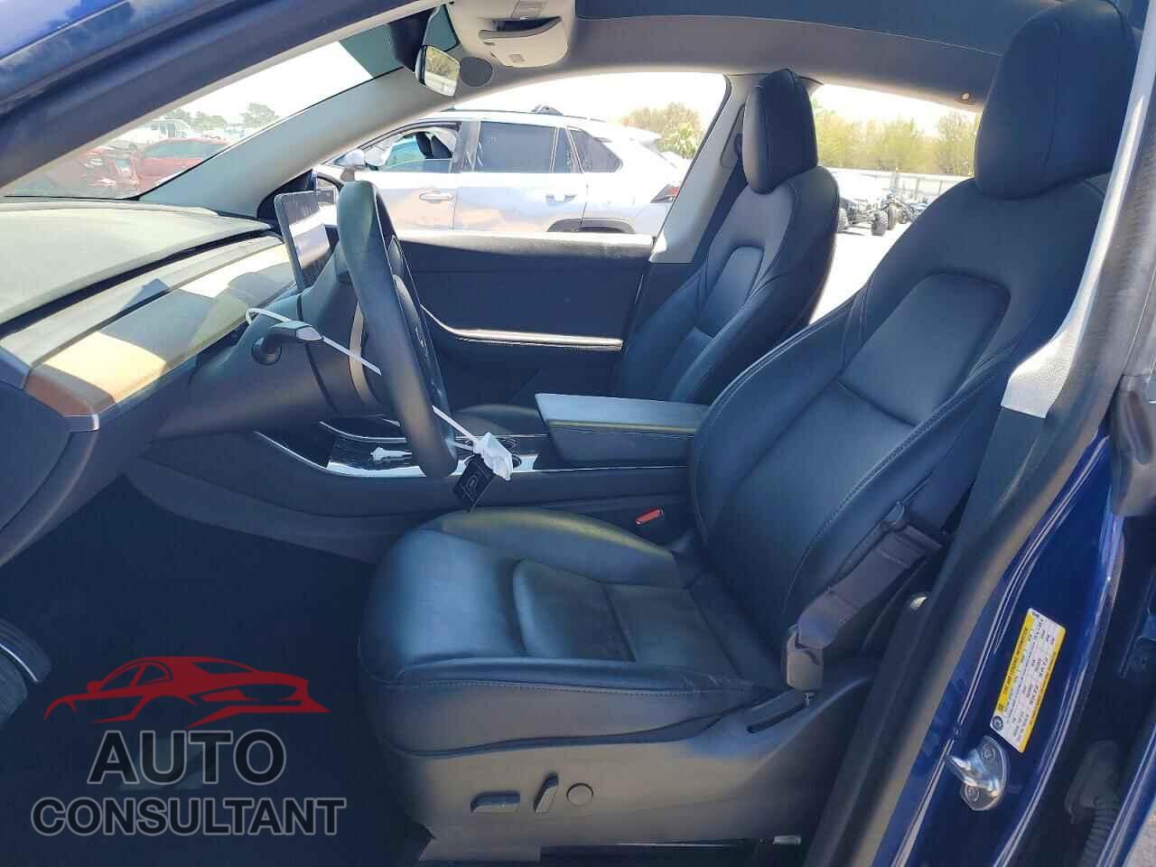TESLA MODEL Y 2020 - 5YJYGDEE3LF055400