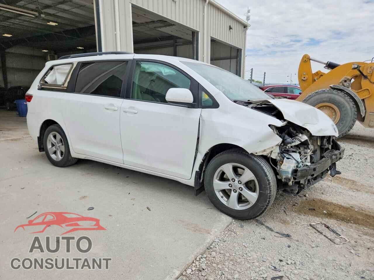 TOYOTA SIENNA 2017 - 5TDKZ3DC0HS848067