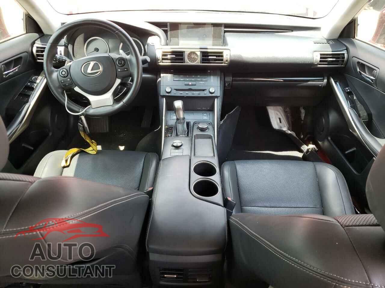 LEXUS IS 2015 - JTHCF1D21F5017011