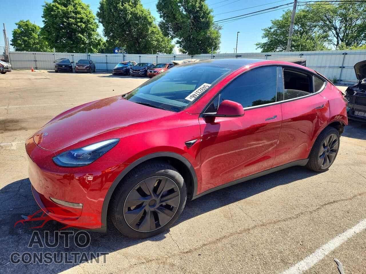 TESLA MODEL Y 2024 - 7SAYGAEEXRF181277