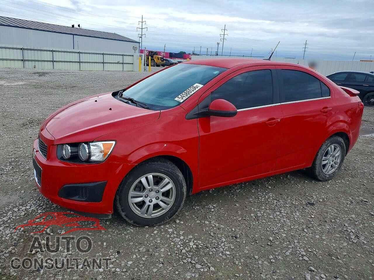 CHEVROLET SONIC 2013 - 1G1JC5SB3D4217332
