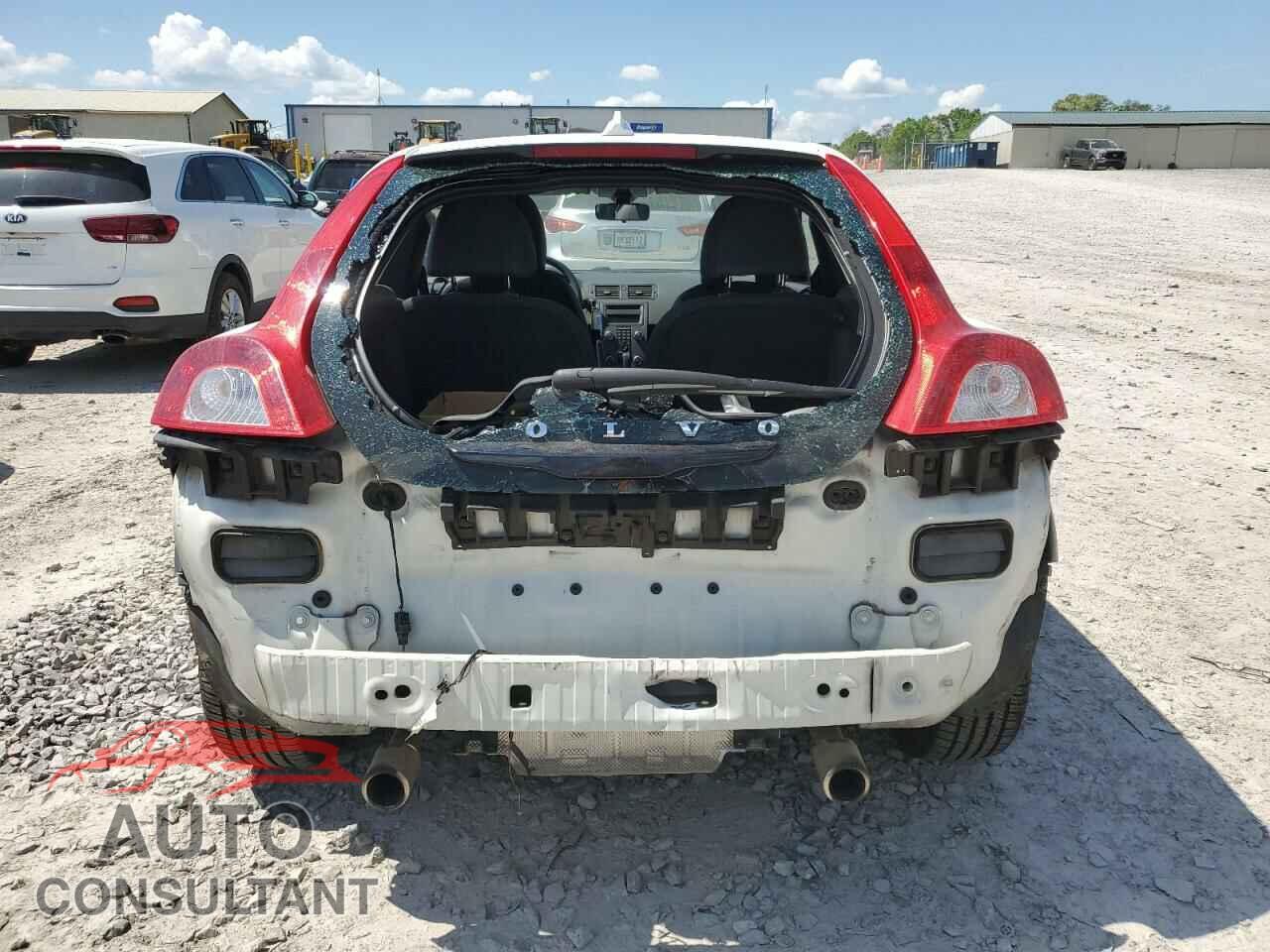 VOLVO C30 2011 - YV1672MK2B2233599