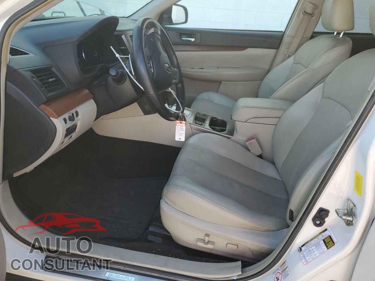 SUBARU OUTBACK 2014 - 4S4BRBLC6E3230742