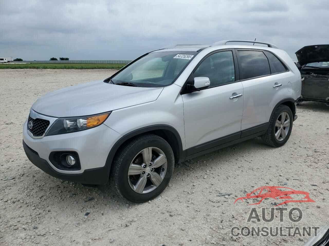 KIA SORENTO 2013 - 5XYKU4A25DG411284