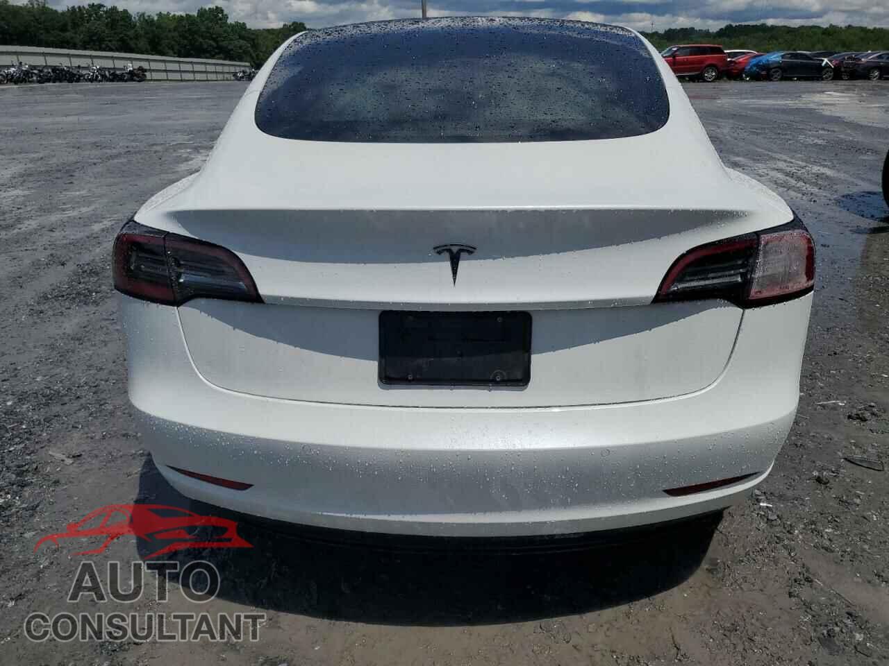 TESLA MODEL 3 2022 - 5YJ3E1EA8NF345145