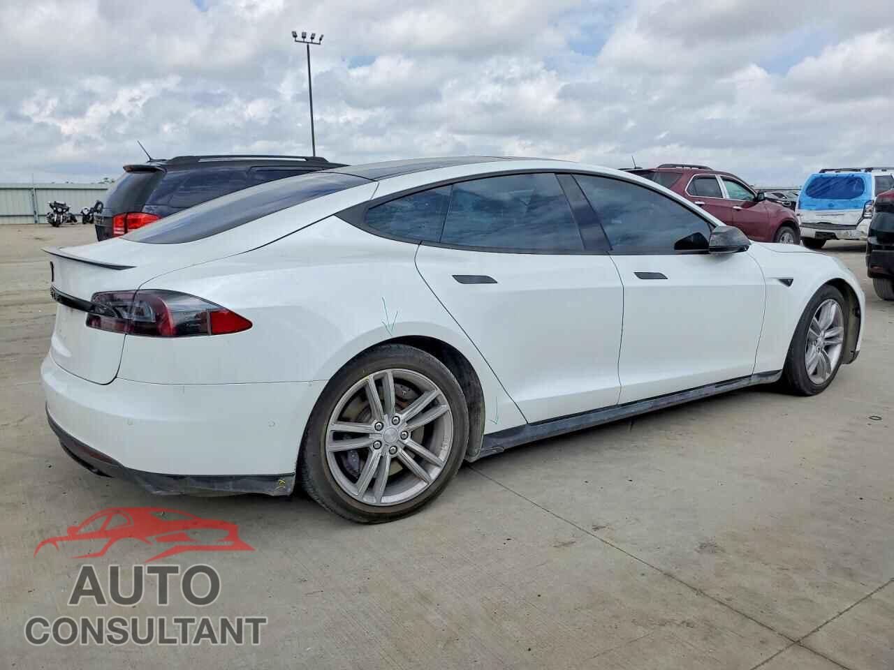 TESLA MODEL S 2015 - 5YJSA1S20FF097656