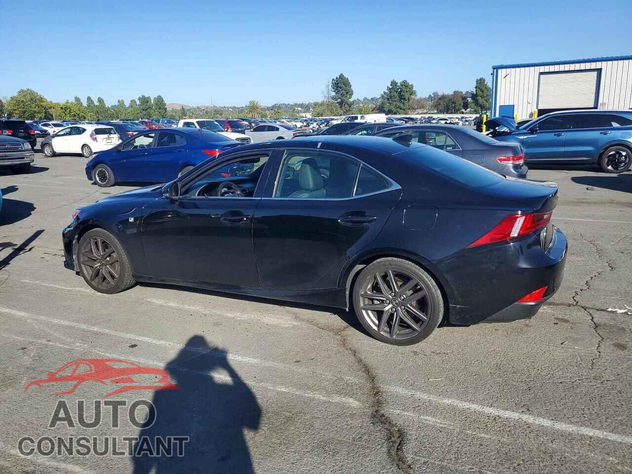 LEXUS IS 2014 - JTHBE1D29E5002219