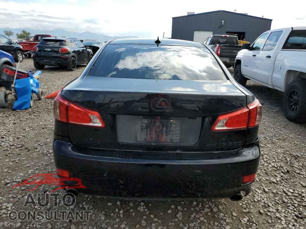 LEXUS IS 2011 - JTHCF5C2XB5048972