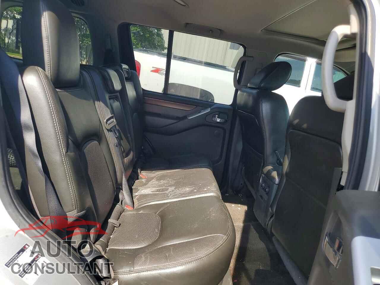 NISSAN PATHFINDER 2012 - 5N1AR1NN8CC636152