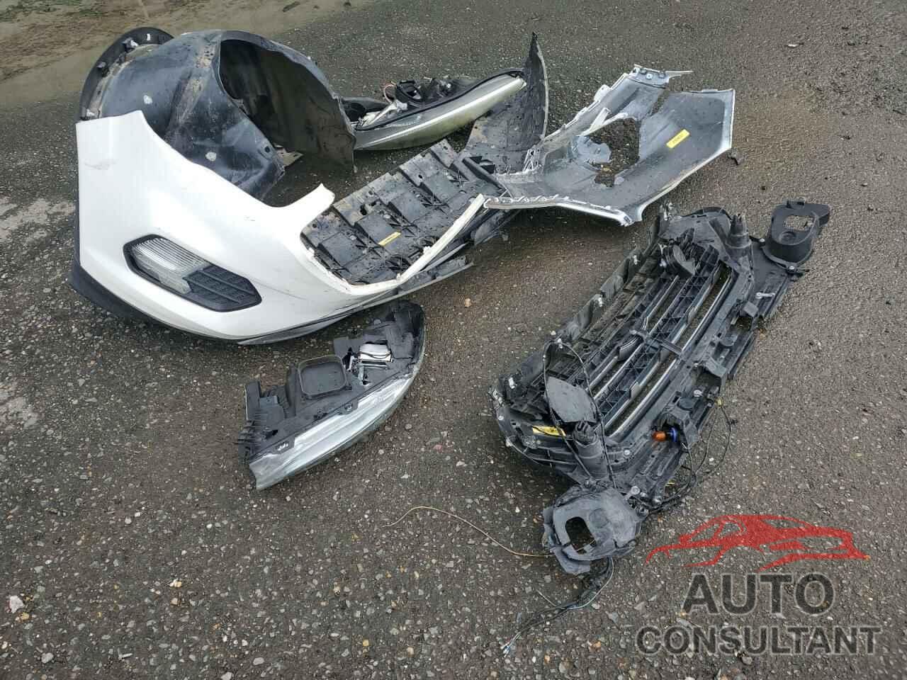FORD ESCAPE 2017 - 1FMCU0J96HUC34755