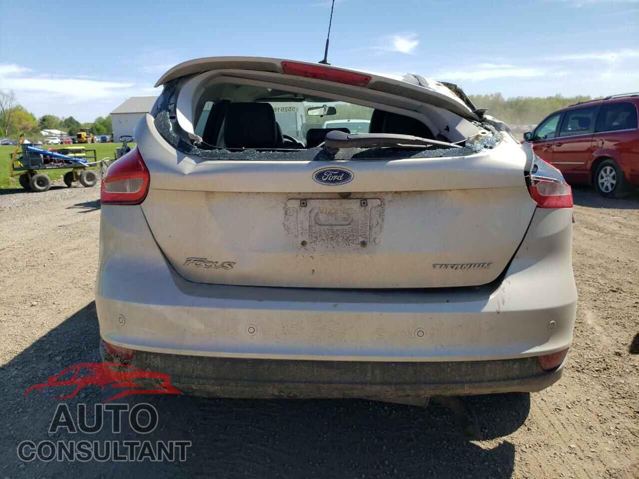 FORD FOCUS 2017 - 1FADP3N27HL220177